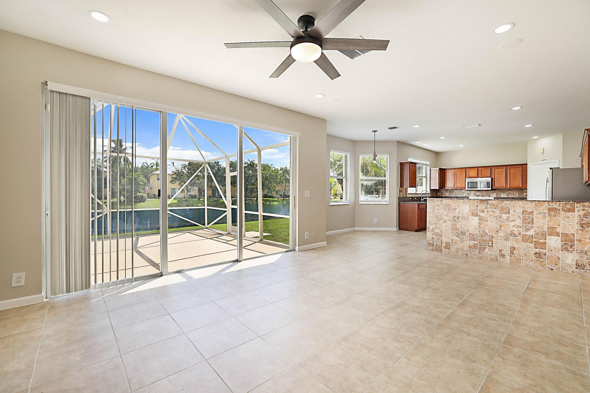 122 Kensington Way, Royal Palm Beach, FL 33414 Photo