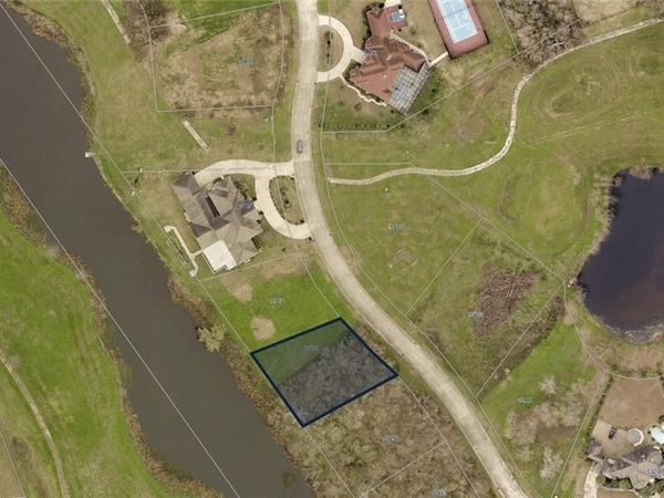 5461 EASTOVER Drive, New Orleans, LA 70128