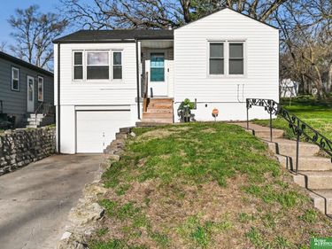 3342 N 41 Street, Omaha, NE 68111