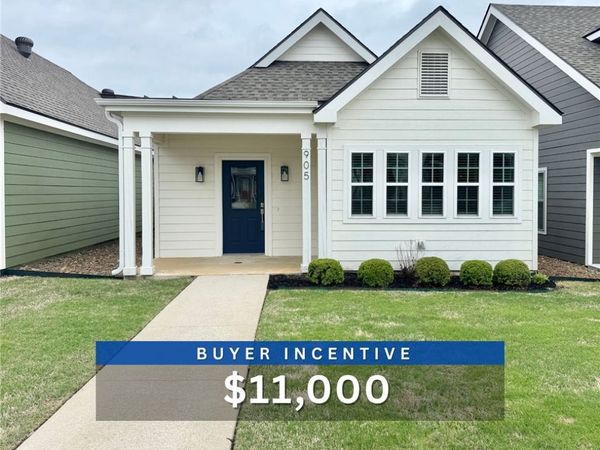 905 NE Heights Lane , Bentonville, AR 72712
