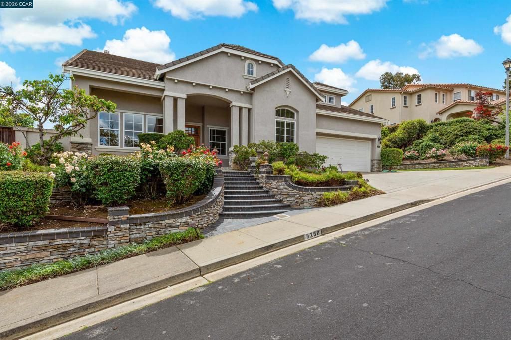 5260 Hiddencrest Ct, Concord, CA 94521 Main Photo