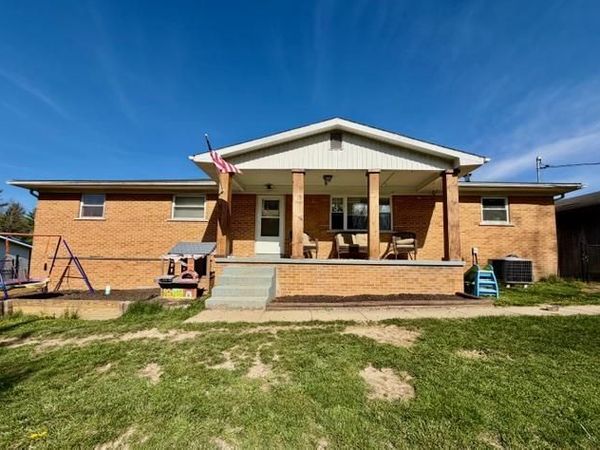 156 Porterfield Lane, STANAFORD, WV 25927