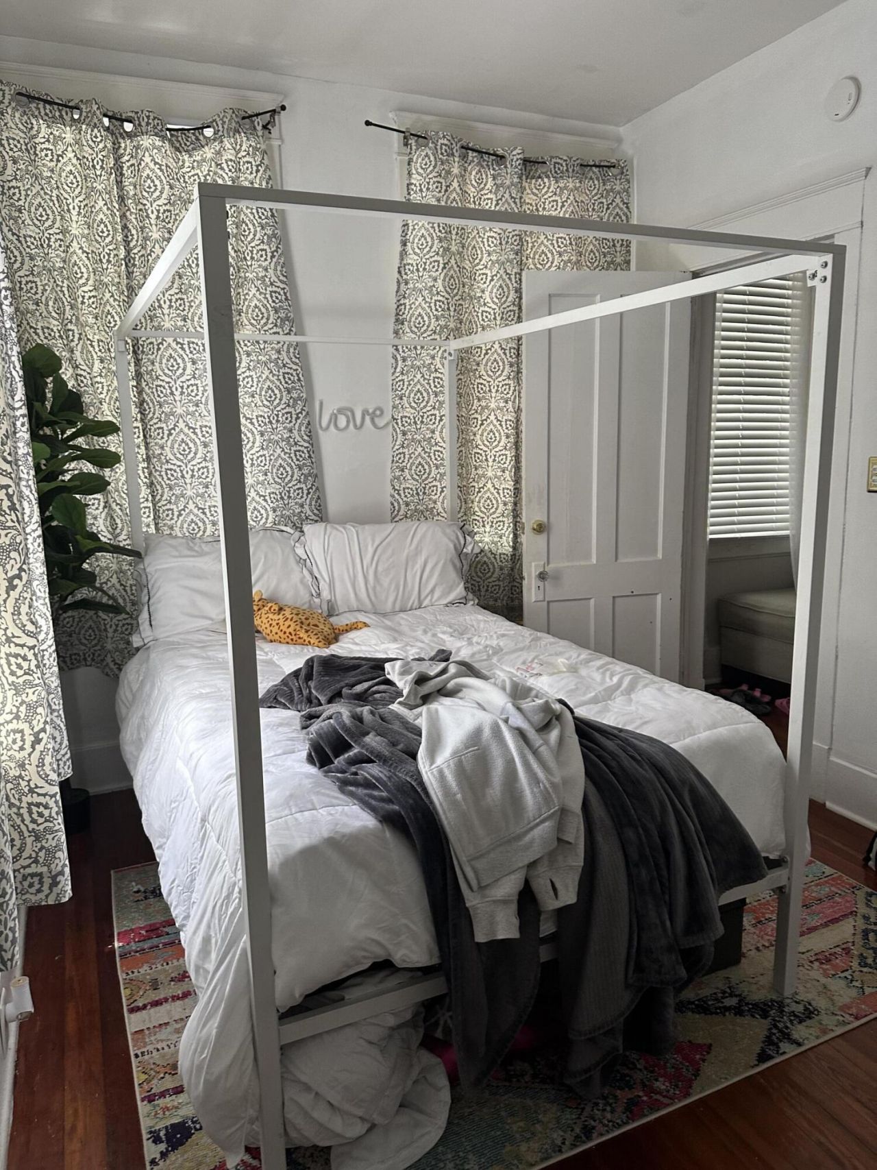 16 Elizabeth Street Photo 15