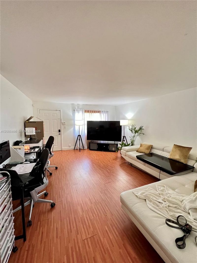 10370 SW 220th St, Unit 202, Cutler Bay, FL 33190 Photo