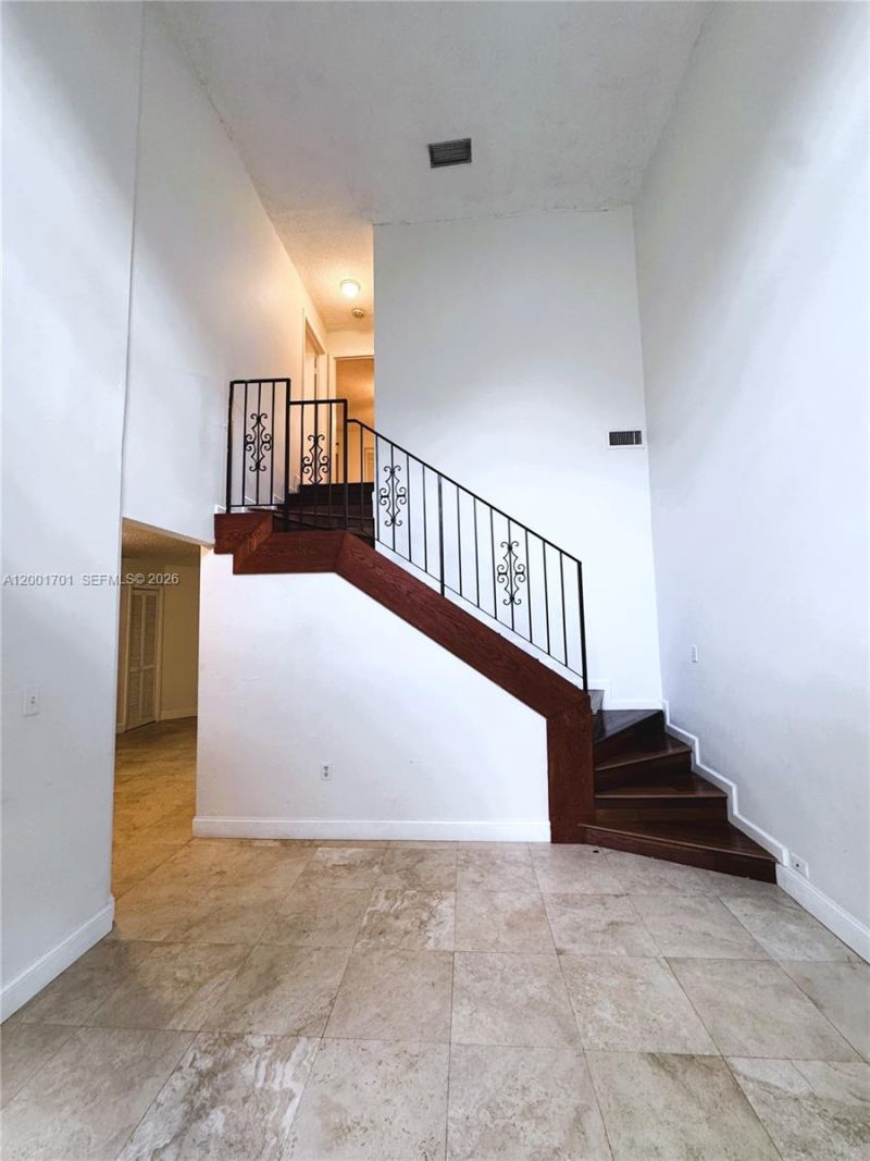 3054 Center St, Unit 3054, Miami, FL 33133 Photo