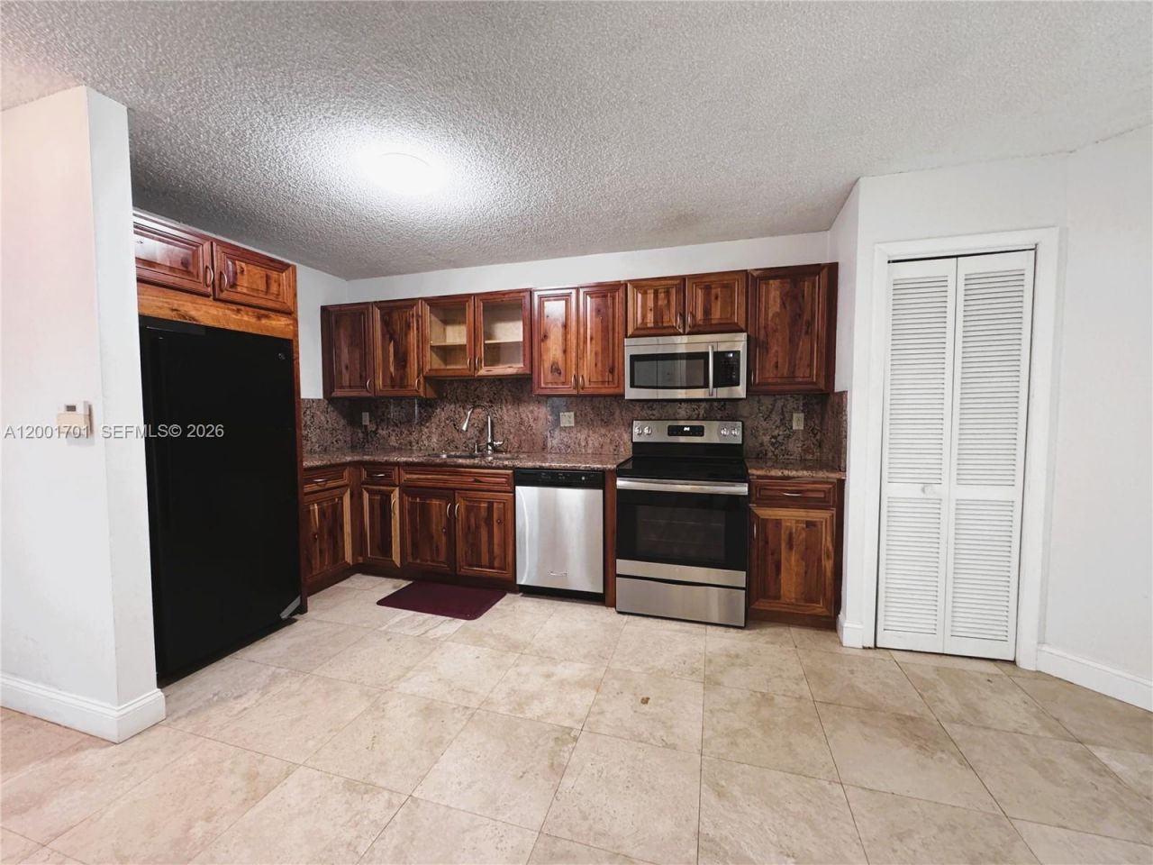 3054 Center St, Unit 3054, Miami, FL 33133 Photo