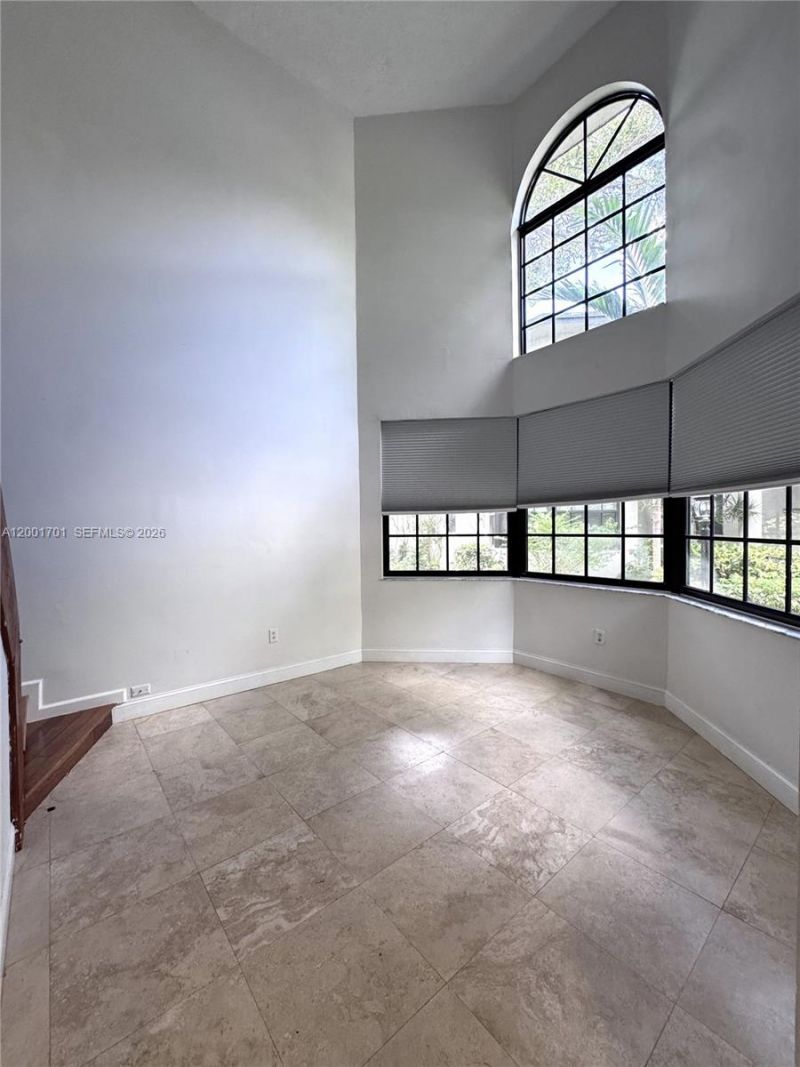 3054 Center St, Unit 3054, Miami, FL 33133 Photo