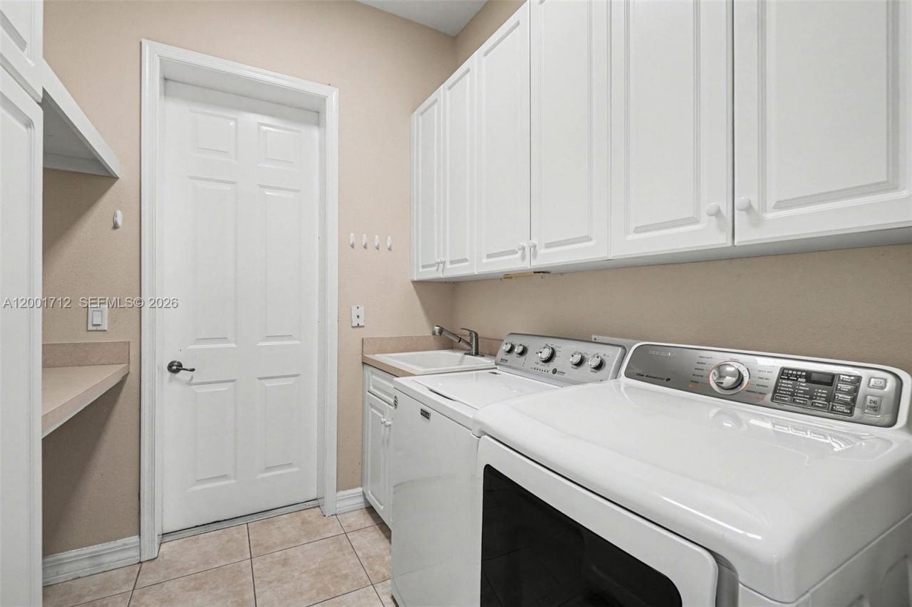 4214 Gulfstream Pkwy, Cape Coral, FL 33993 Photo