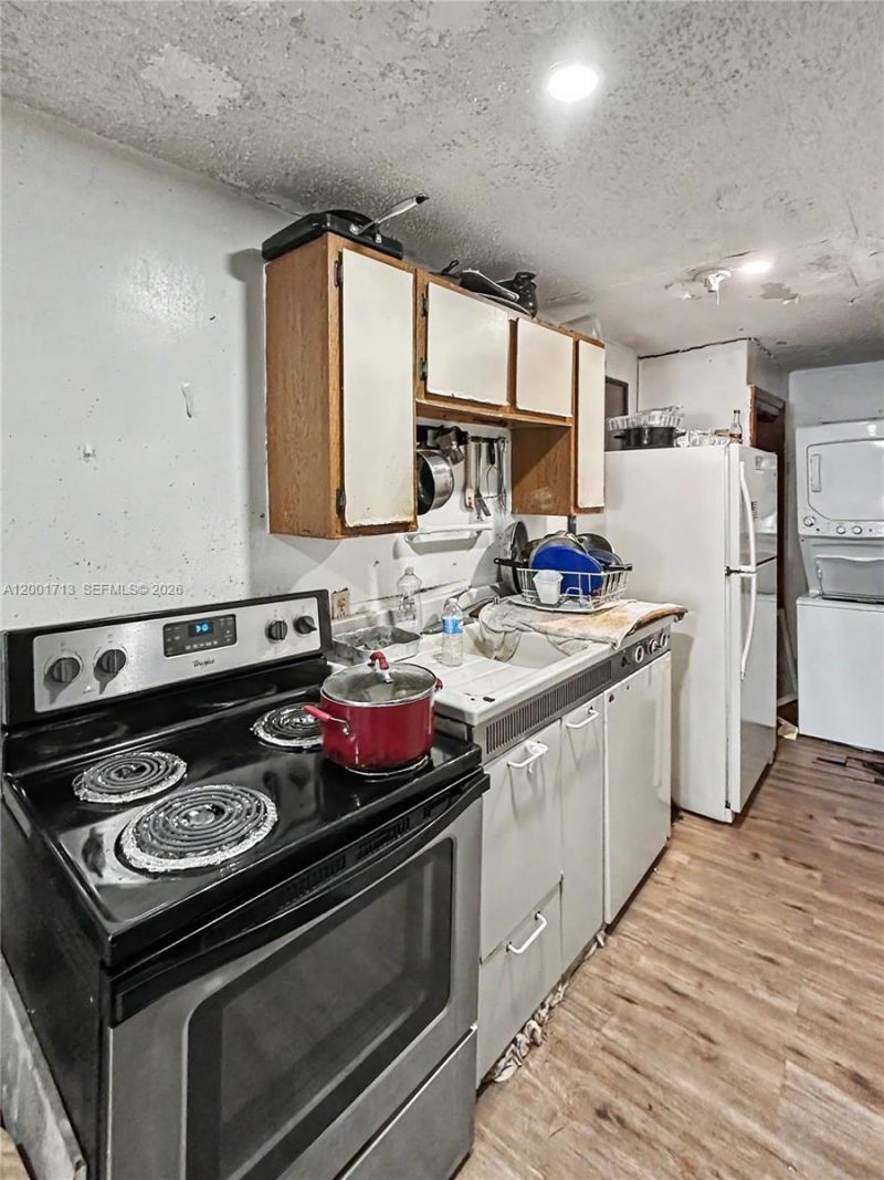 2106 NW 70th St, Miami, FL 33147 Photo