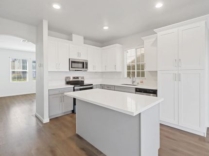 8167 Weeping Willow Ln, Sacramento, CA 95828 Photo