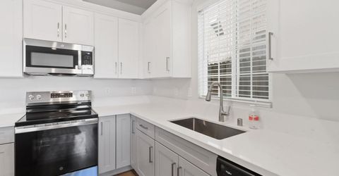 8167 Weeping Willow Ln, Sacramento, CA 95828 Photo