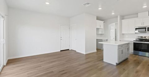 8167 Weeping Willow Ln, Sacramento, CA 95828 Photo