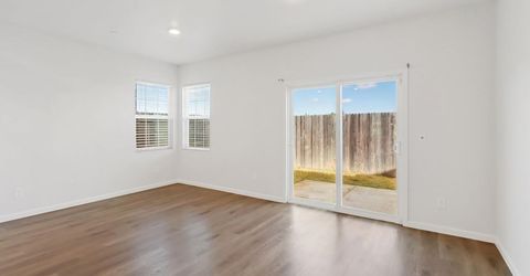 8167 Weeping Willow Ln, Sacramento, CA 95828 Photo