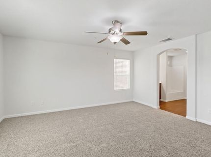 8167 Weeping Willow Ln, Sacramento, CA 95828 Photo