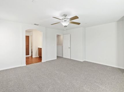 8167 Weeping Willow Ln, Sacramento, CA 95828 Photo