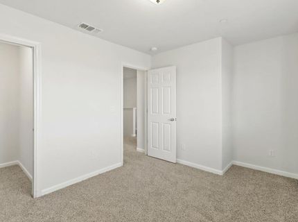 8167 Weeping Willow Ln, Sacramento, CA 95828 Photo