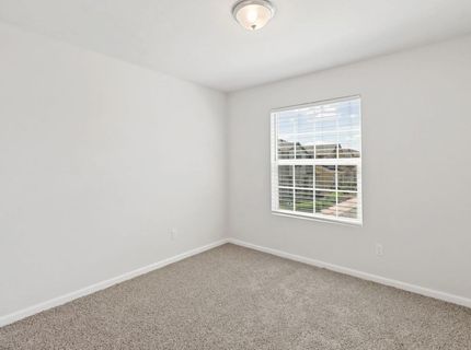 8167 Weeping Willow Ln, Sacramento, CA 95828 Photo