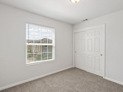 8167 Weeping Willow Ln, Sacramento, CA 95828 Photo