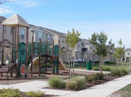 8167 Weeping Willow Ln, Sacramento, CA 95828 Photo