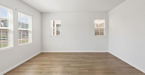 8167 Weeping Willow Ln, Sacramento, CA 95828 Photo