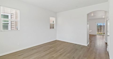 8167 Weeping Willow Ln, Sacramento, CA 95828 Photo