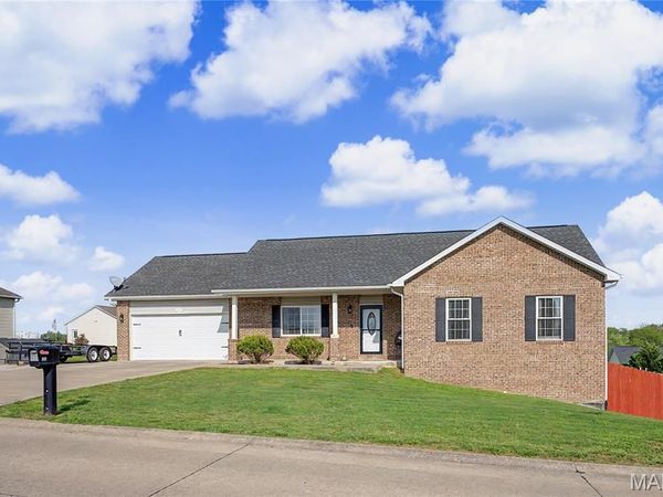 233 Oak Meadow Drive, Jackson, MO 63755