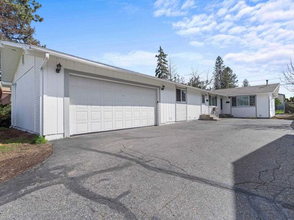 3142 E 31st Ave, Spokane, WA 99223