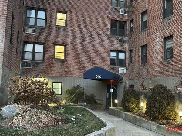 640 Pelham Road, Unit 6F, New Rochelle, NY 10805
