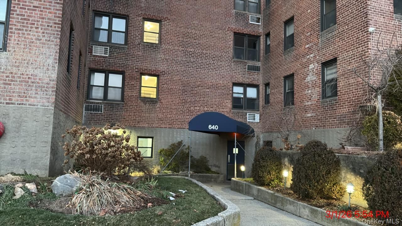 640 Pelham Road, Unit 6F, New Rochelle, NY 10805 Main Photo
