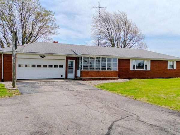 8195 S 300 W Road, Wabash, IN 46992