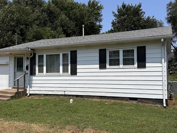 2007 W Water Street, Springfield, MO 65802