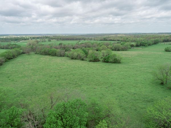 000 E 500th Road, Bolivar, MO 65613