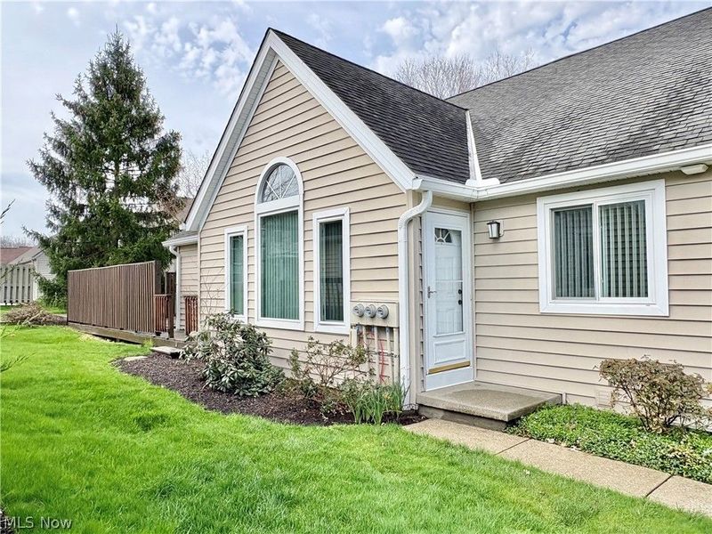 1216 Canyon View Road, Sagamore Hills, OH 44067 Photo 3