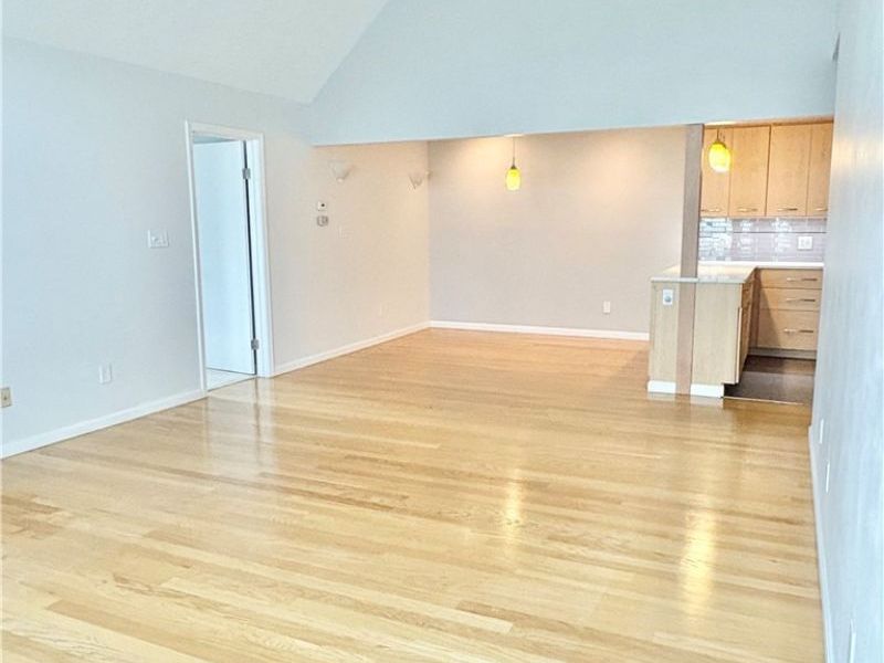 1216 Canyon View Road, Sagamore Hills, OH 44067 Photo 8