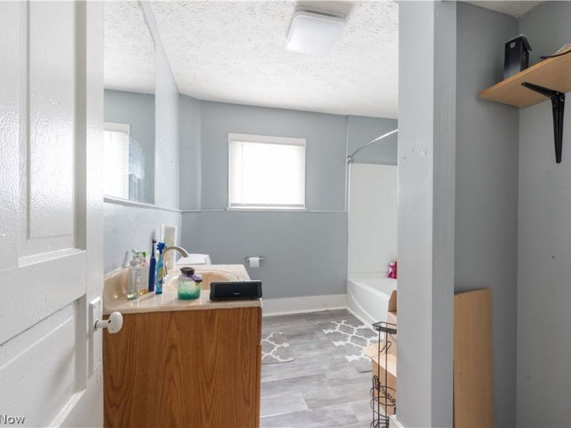 354 Clarendon Avenue NW, Canton, OH 44708 Photo 11