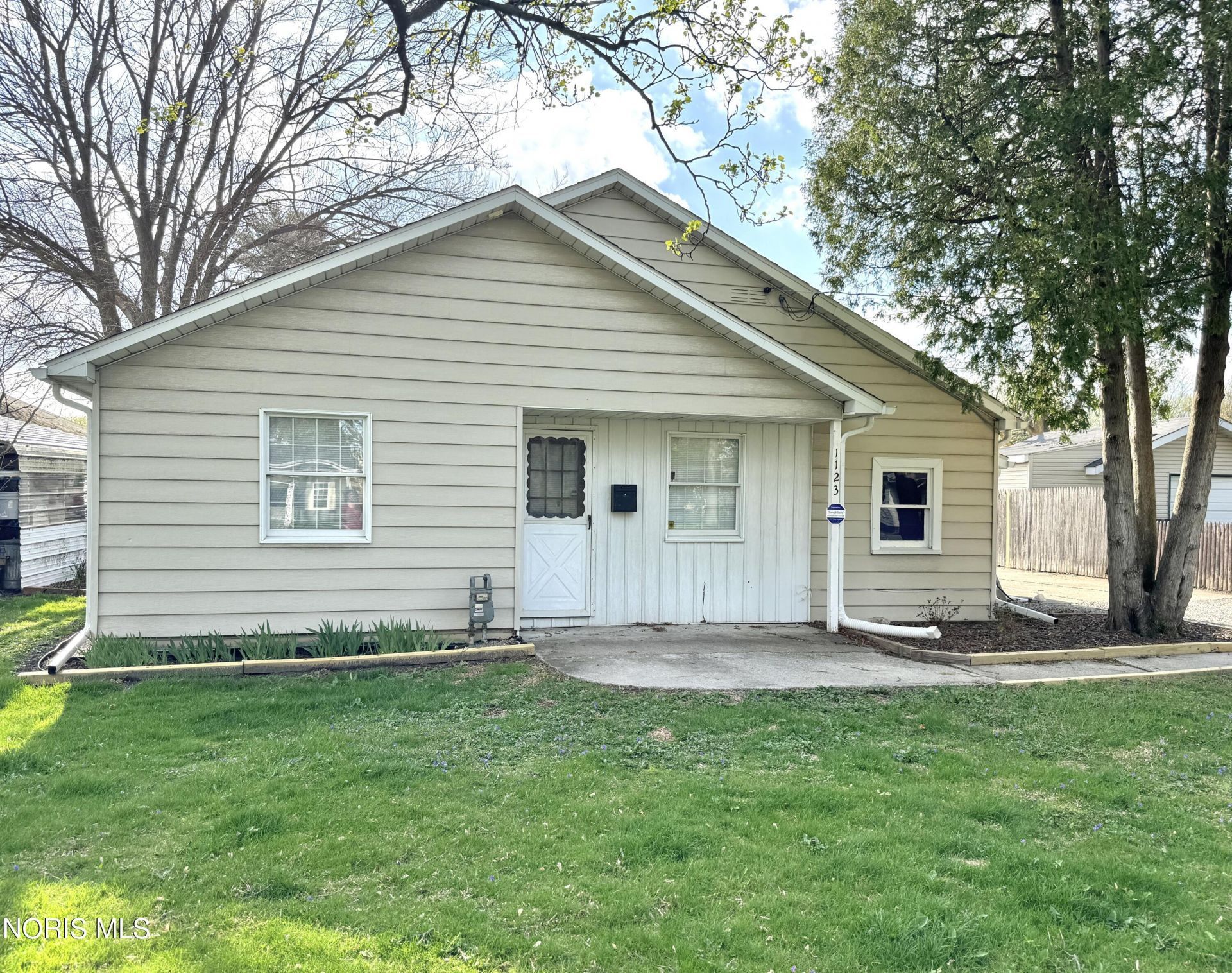 1123 Sawyer Road, Toledo, OH 43615 Main Photo