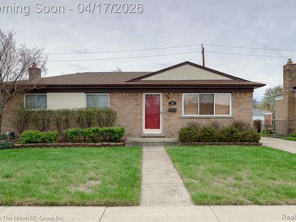 34227 Rosslyn Street, Westland, MI 48185