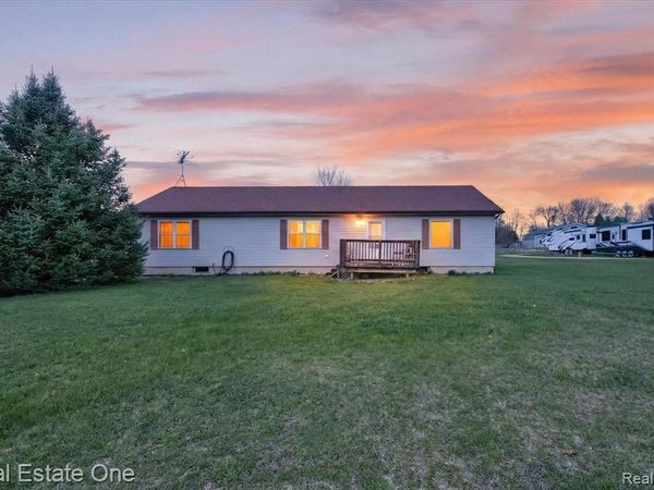 7841 Bergin Road, Oceola Twp, MI 48843
