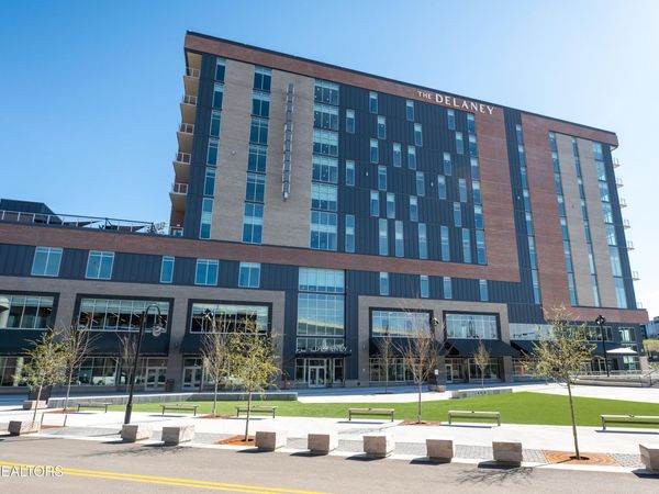 122 Stadium Way, Knoxville, TN 37915