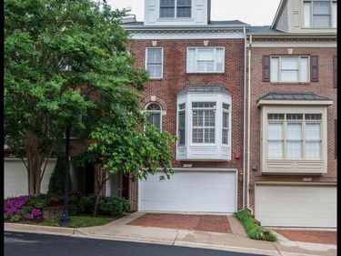 2217 N OAK COURT, ARLINGTON, VA 22209