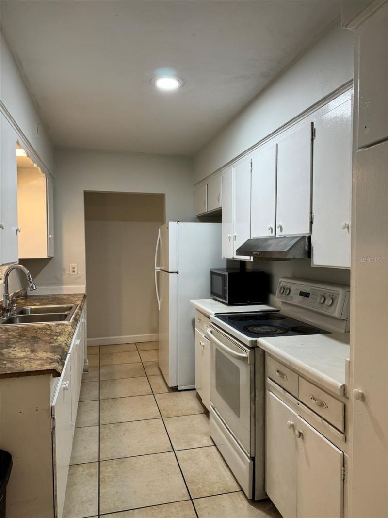 121 33rd Avenue E, Bradenton, FL 34208 Photo