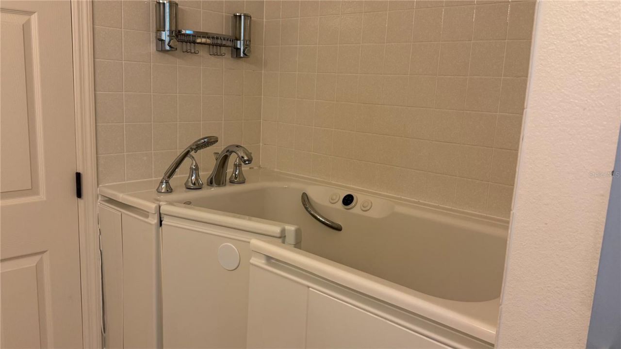 5115 51st Lane W, Bradenton, FL 34210 Photo