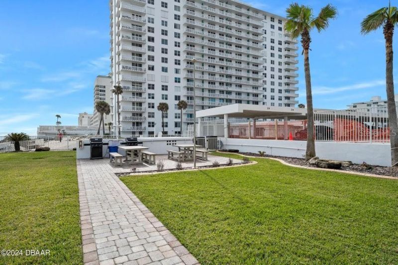 2828 N Atlantic Avenue, Unit 604, Daytona Beach, FL 32118 Photo