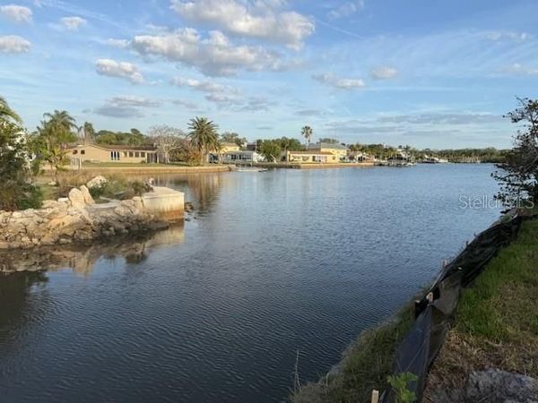 5250 MILLER BAYOU DRIVE , PORT RICHEY, FL 34668