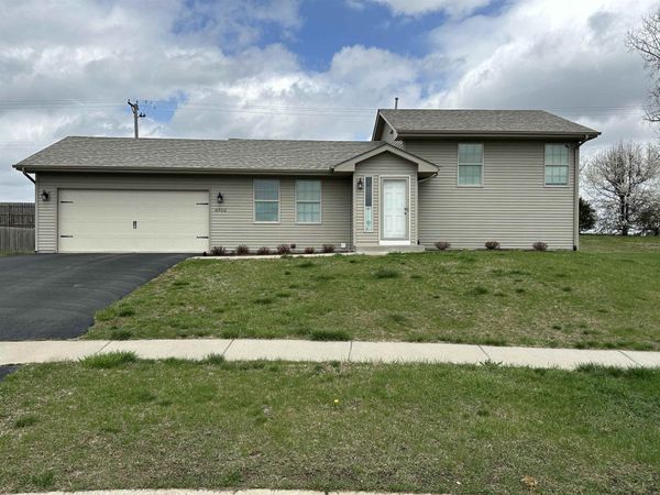 6952 Tupelo Road, LOVES PARK, IL 61111