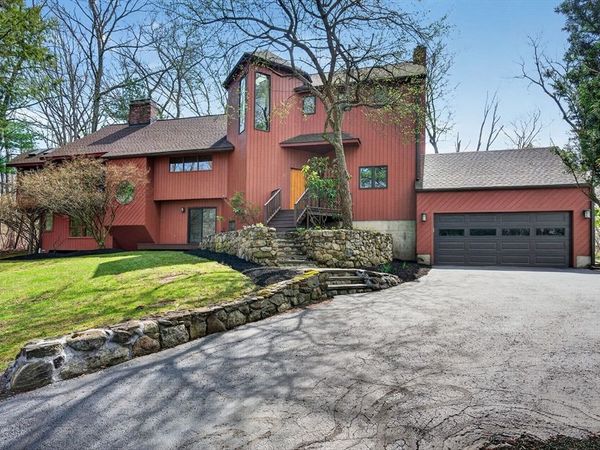 23 Greybirch Rd, Andover, MA 01810