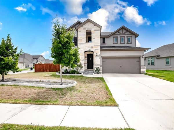 508 Middle Brook DR, Leander, TX 78641