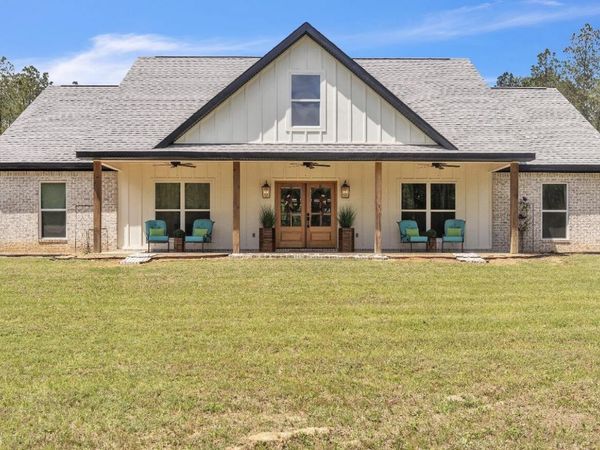 1193 Mississippi 47, West Point, MS 39773