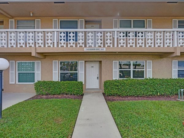 1140 Boxwood Drive, Unit 102, Delray Beach, FL 33445