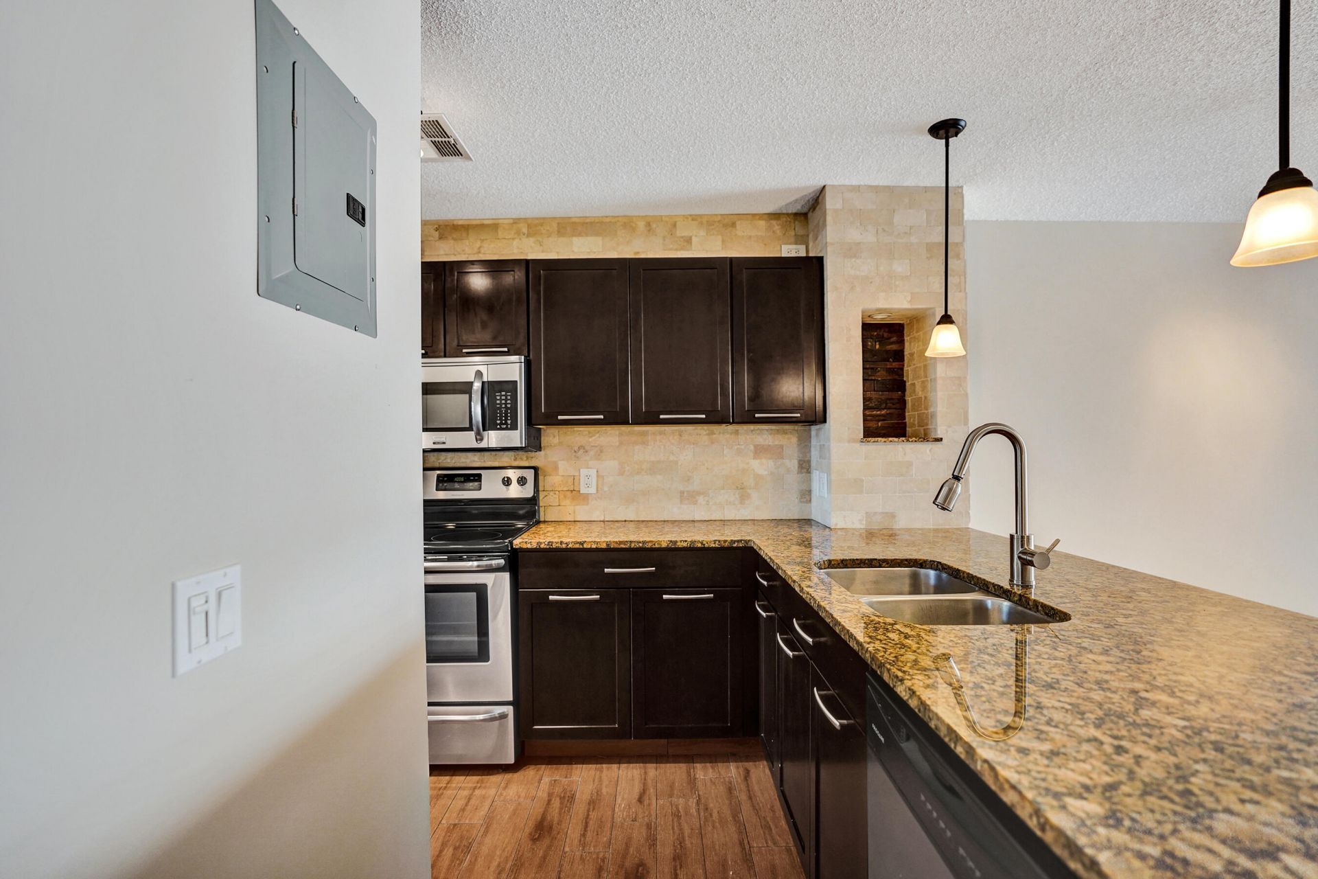 1140 Boxwood Drive, Unit 102, Delray Beach, FL 33445 Photo